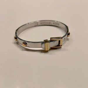 Michael Kors Buckled Bracelet